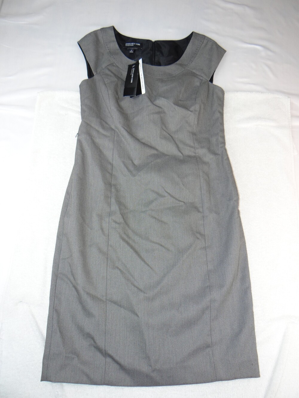 Jones New York Collection Sleeveless Sheath Dress Size 8 Gray Stretch
